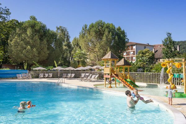 Piscine Gîtes Riviera Limousine Huttopia