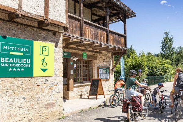 Location Vélo Gîtes Riviera Limousine Beaulieu sur Dordogne Huttopia